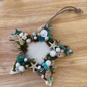 Beach-Themed Star Shaped Wreath with Seashells and Pearls